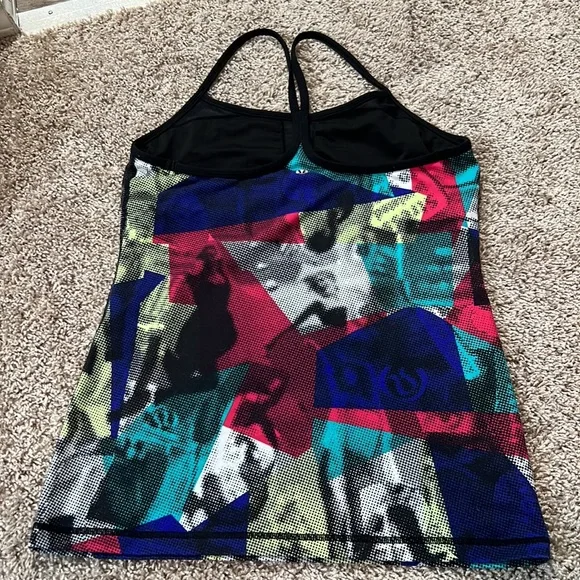 Lululemon top - Picture 3 of 5